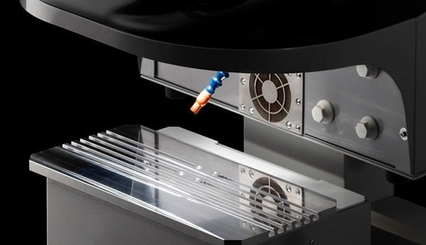 自動レーザー溶接機